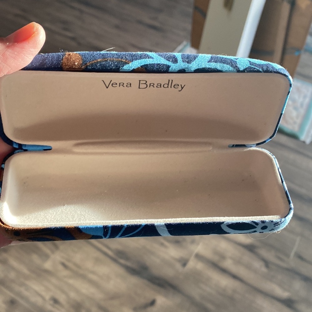 Sun/eye glass case - Picture 6 of 6